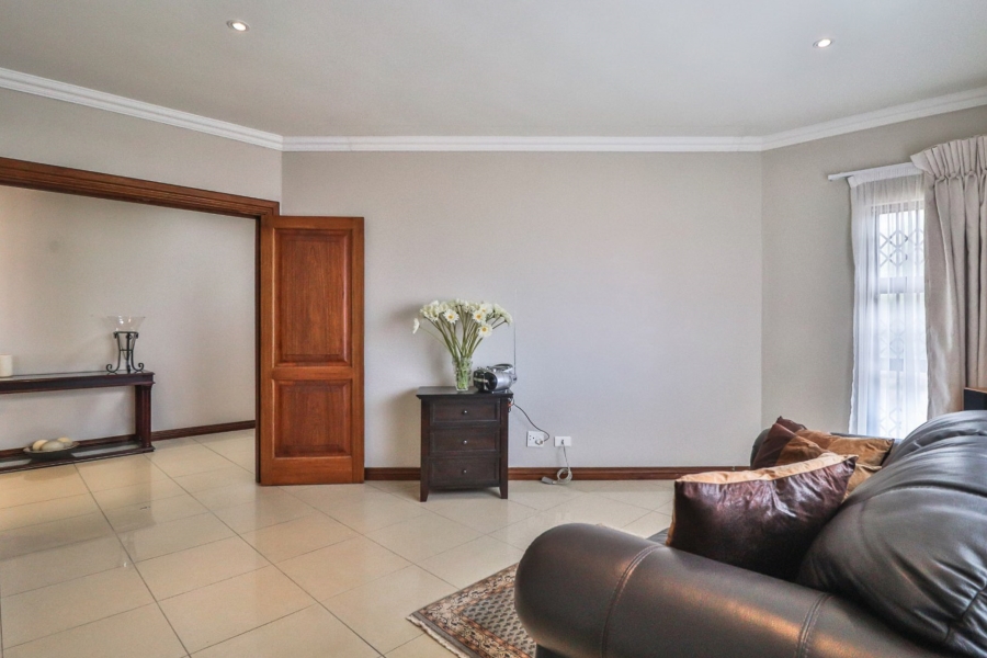 3 Bedroom Property for Sale in Glentana Western Cape